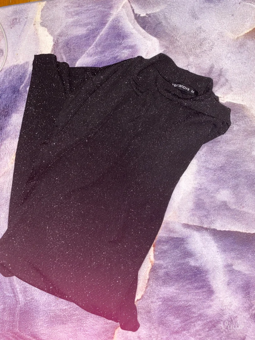 Crna zenska haljina sa sljokicama