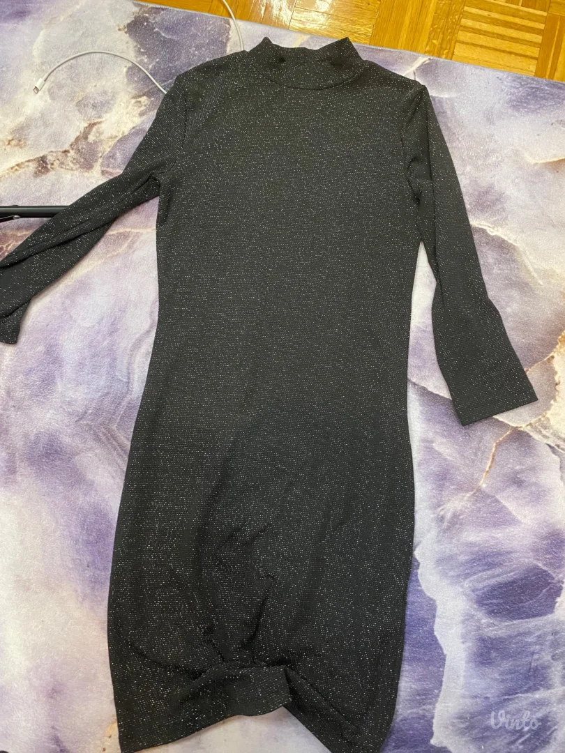 Crna zenska haljina sa sljokicama