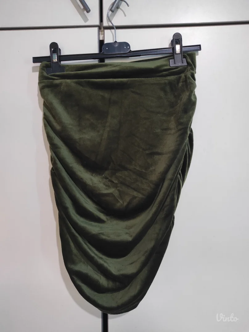 Plišani set suknja i krop