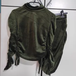 Plišani set suknja i krop