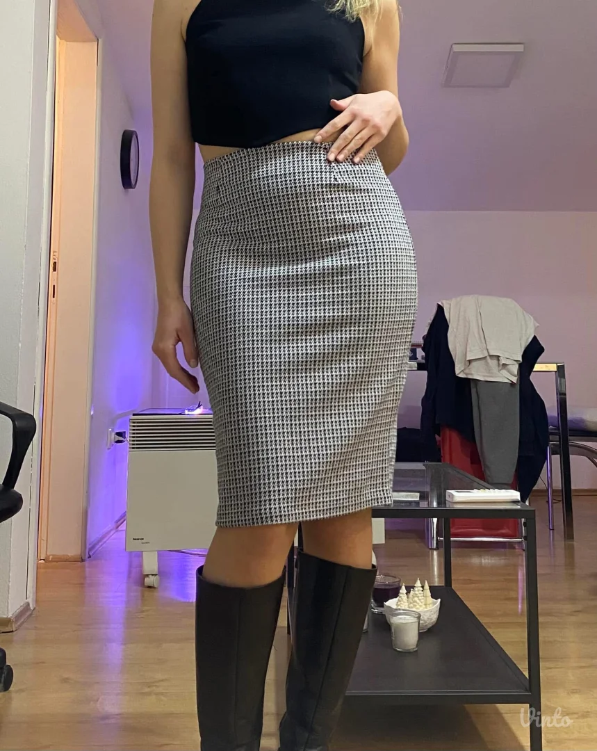 Reserved pencil suknja