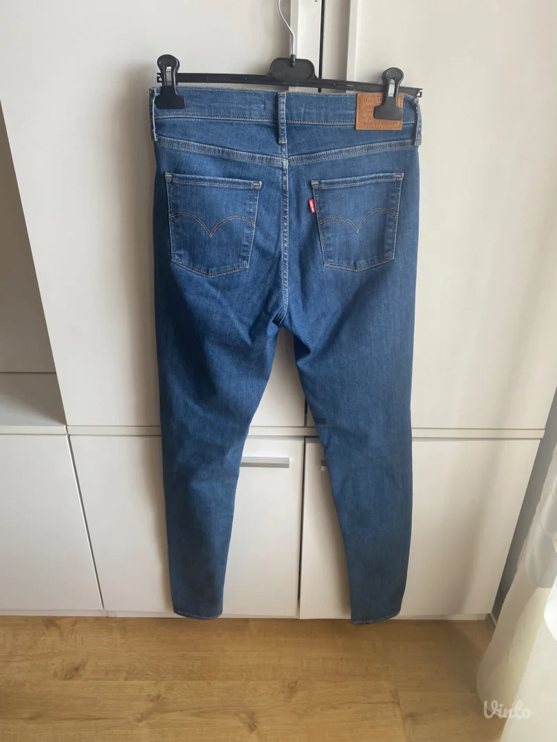 Levis farmerke
