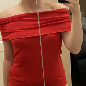 Massimo dutti - majica sa spustenim ramenima