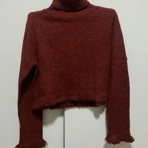 Crvena dzemper-rolka