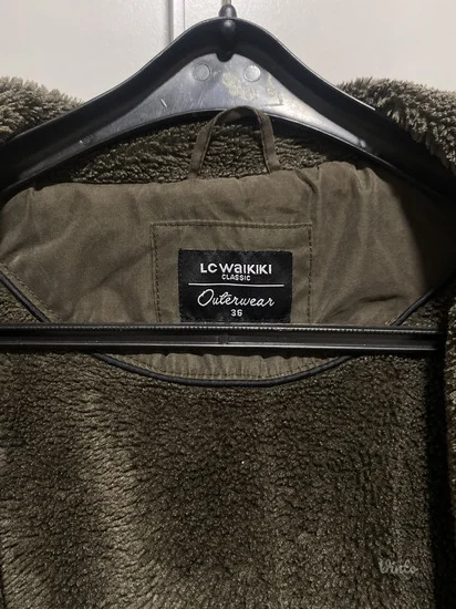 Maslinasta parka jakna