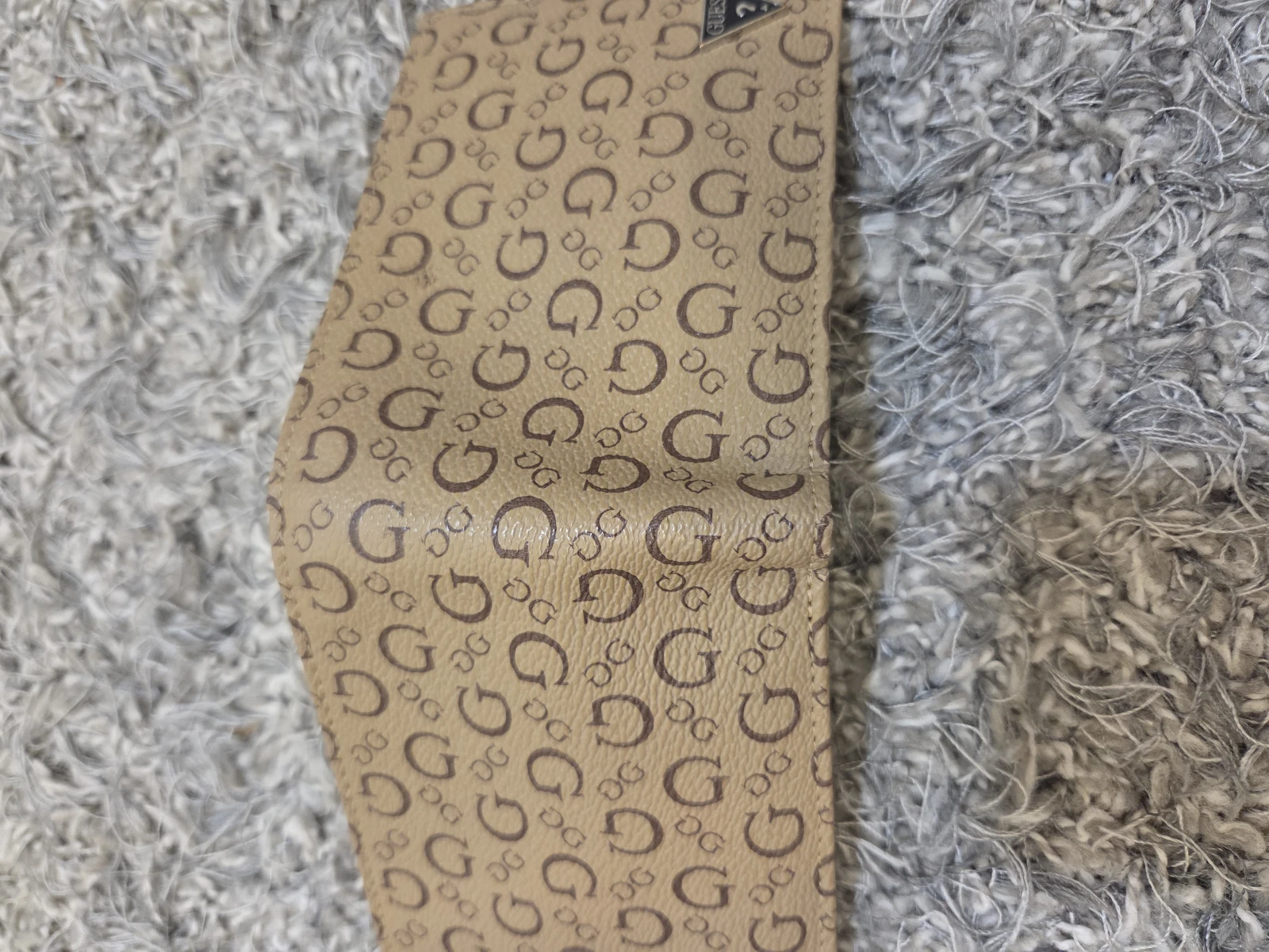 Guess novčanik-kao nov