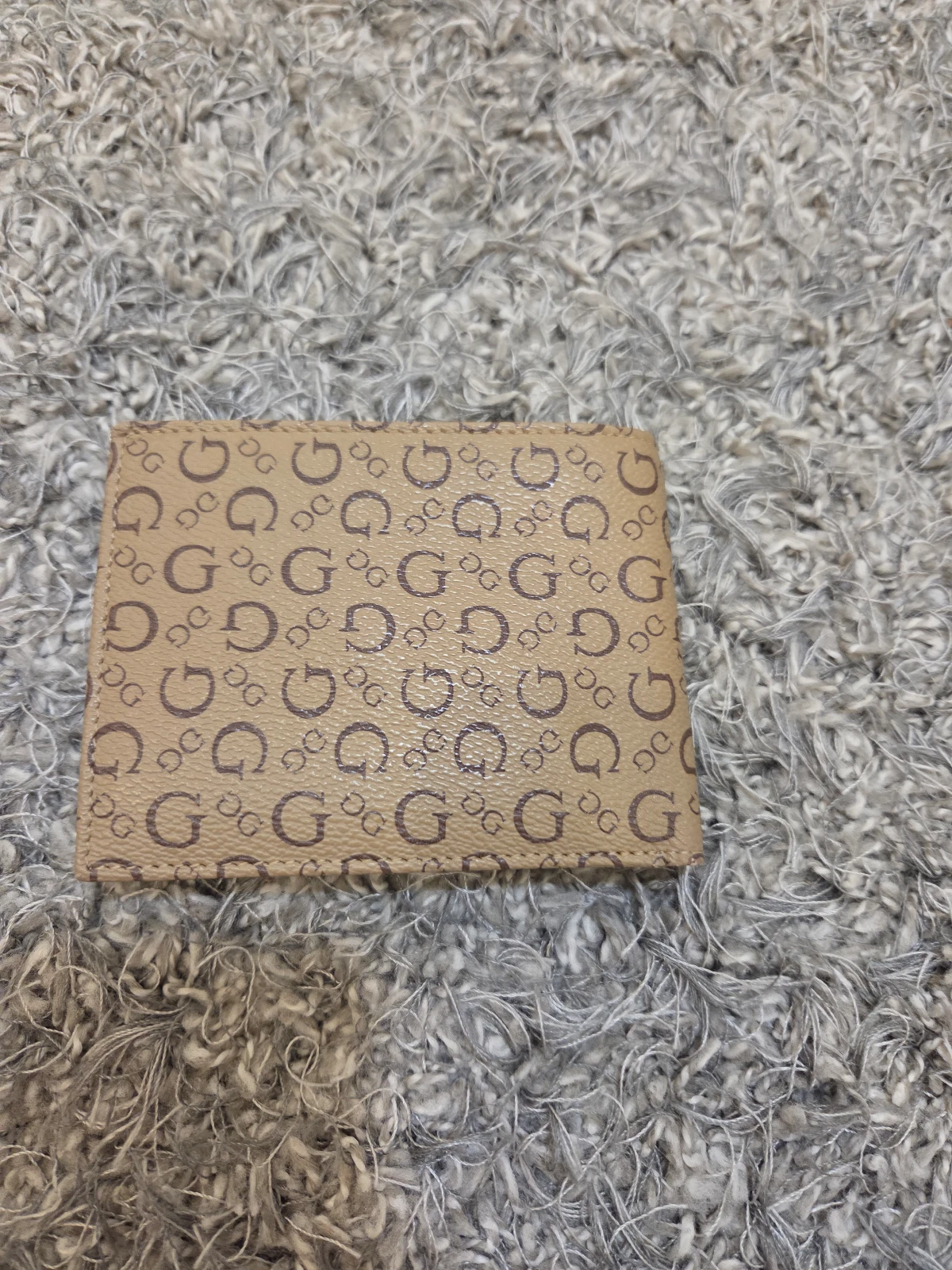 Guess novčanik-kao nov