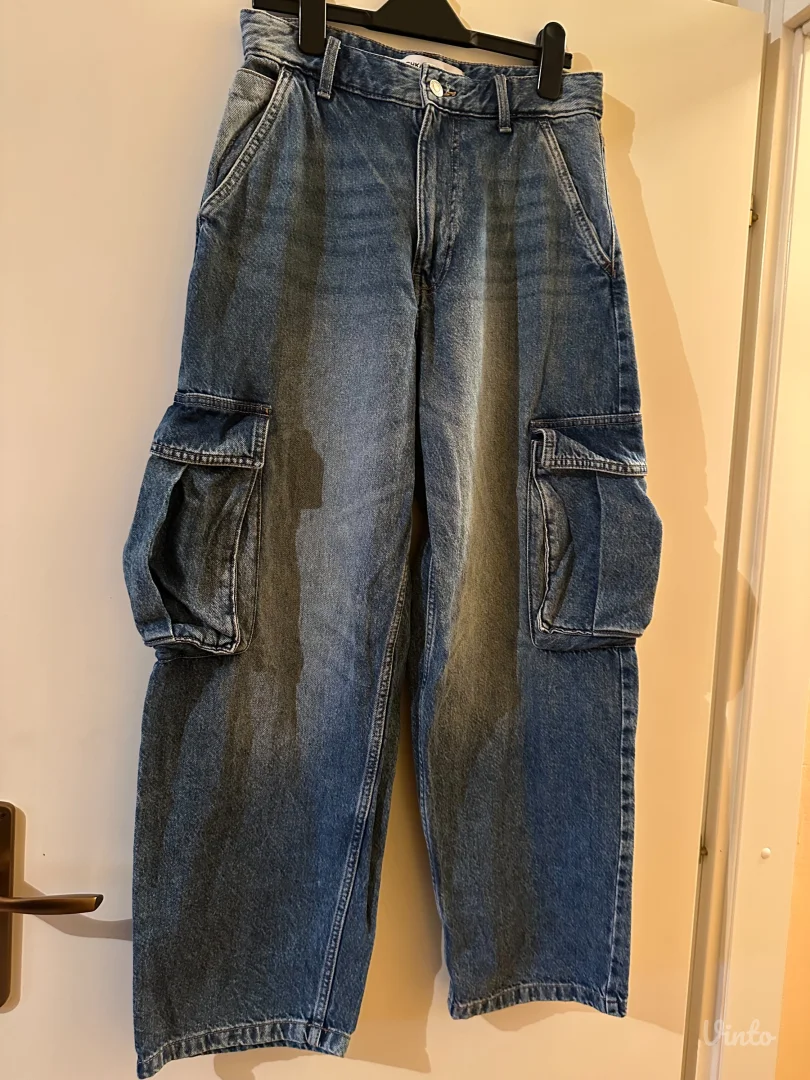 Farmerke Bershka 36