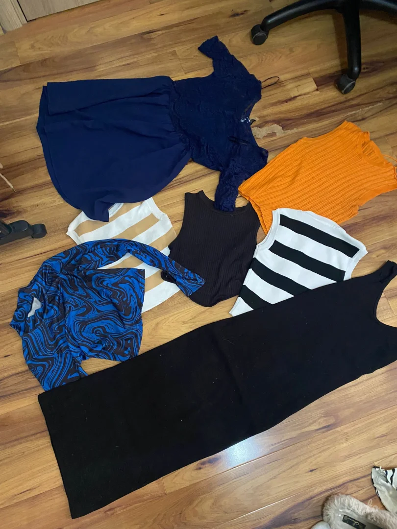 7 komada garderobe XS–S – sve zajedno 800