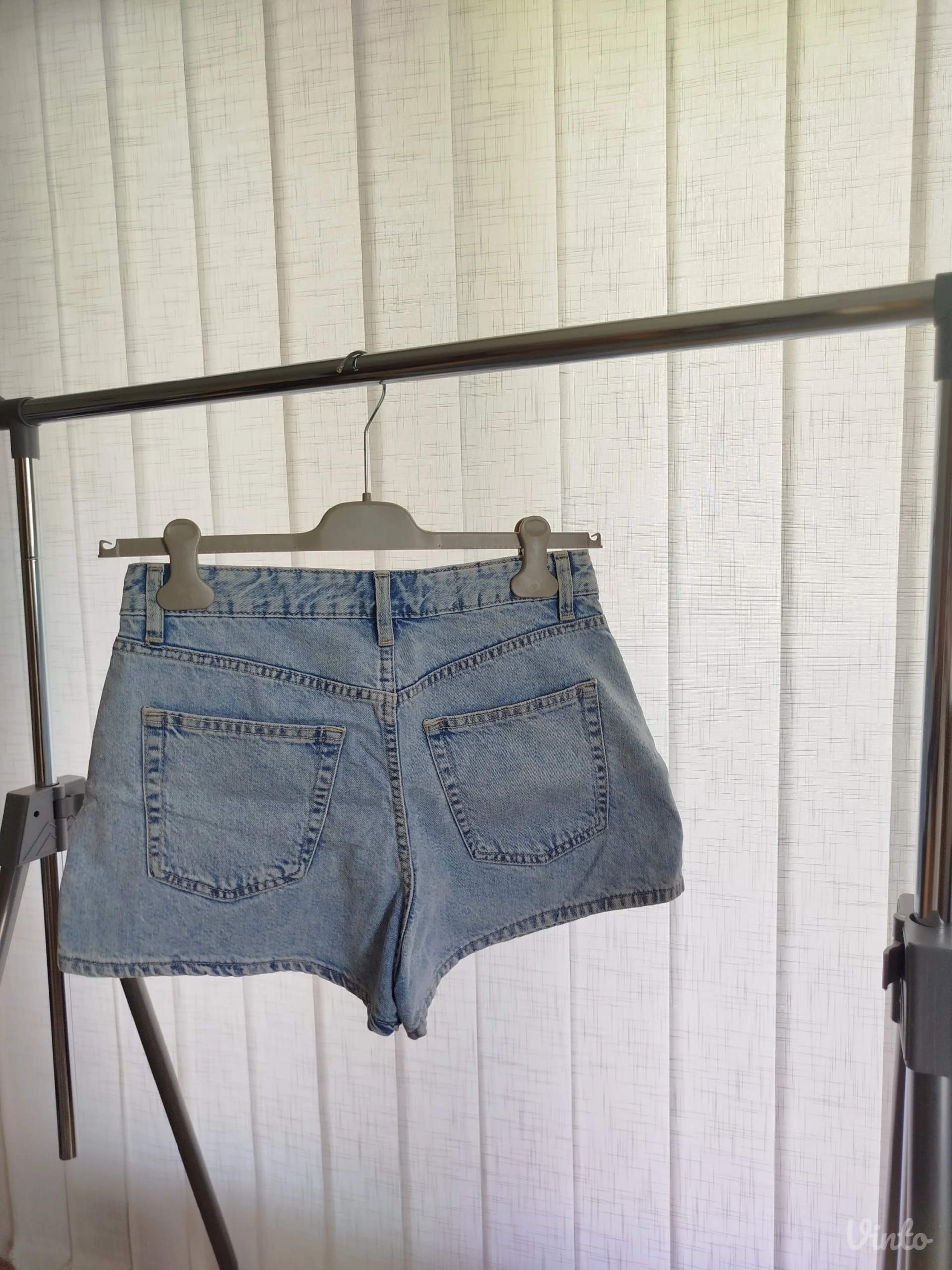Bershka teksas šorts, svetlo plavi, 38