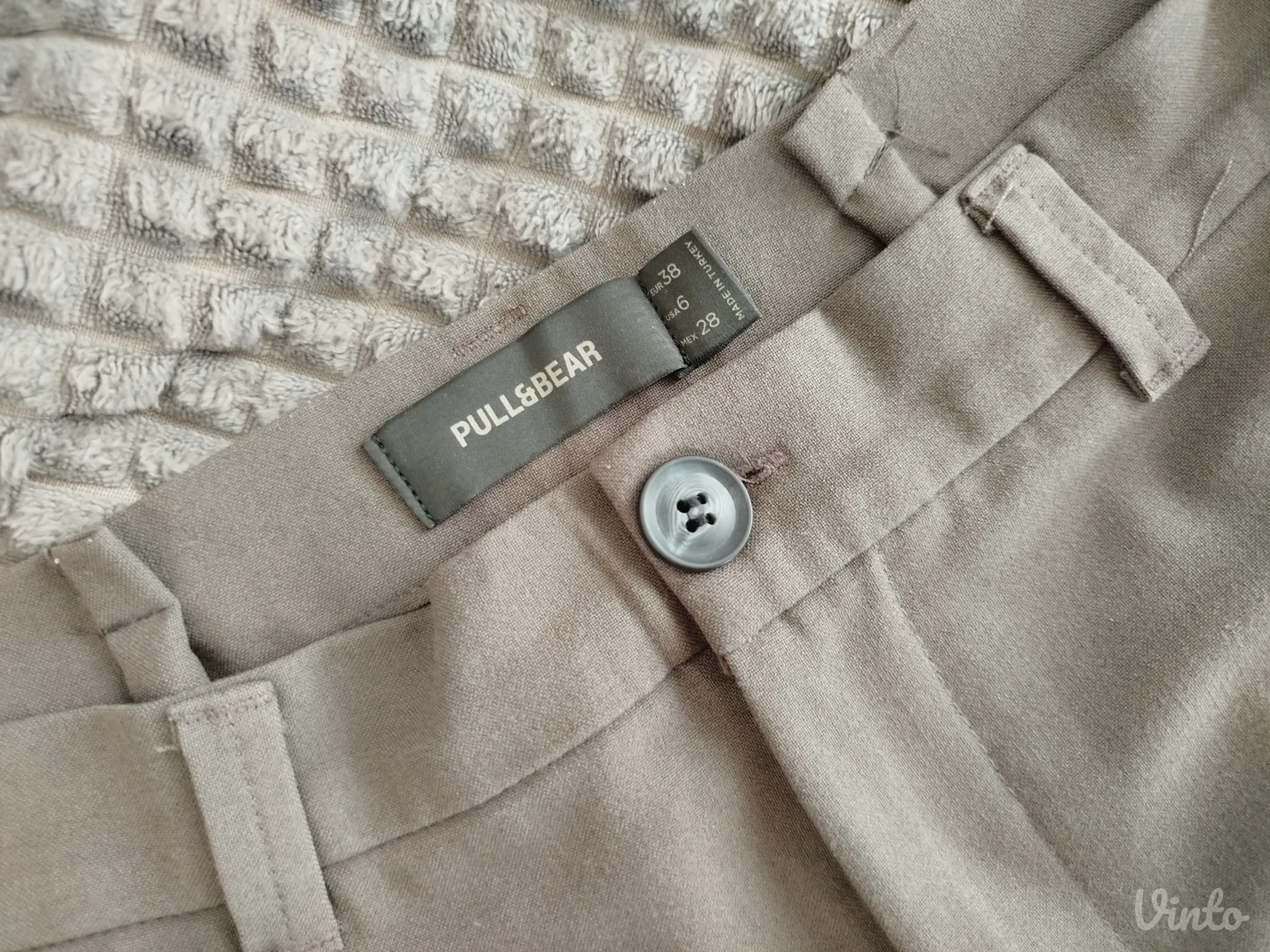 Pull&Bear elegantne braon pantalone, 38