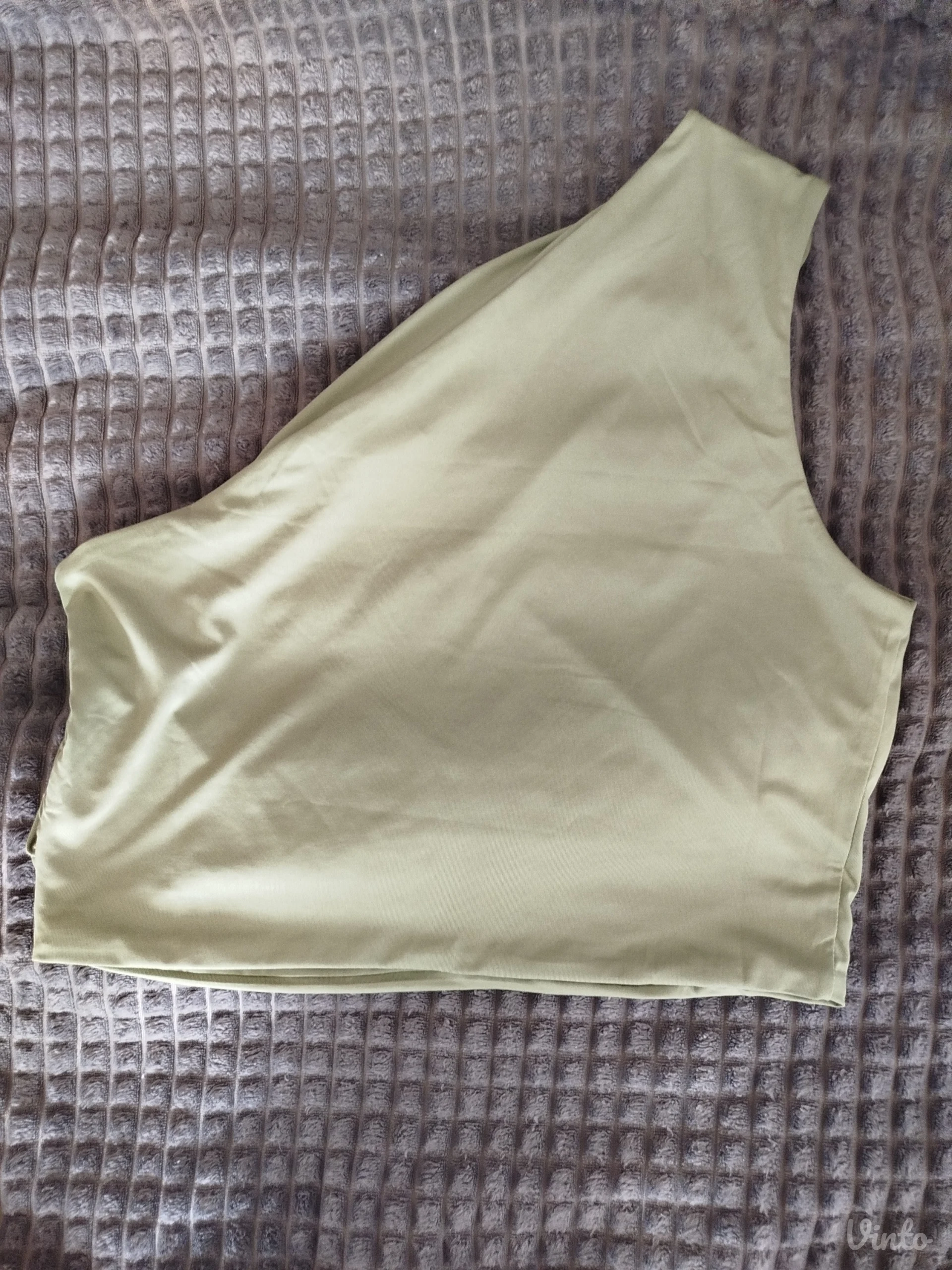 H&M svetlo zeleni top na jedno rame, M