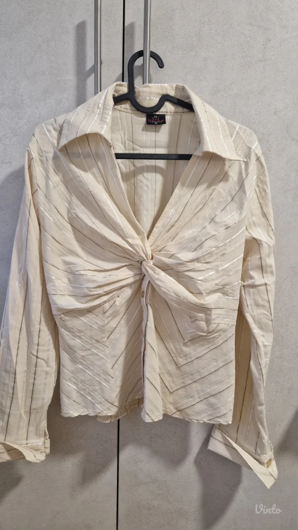 Bež košulja sa detaljima vel. M/L