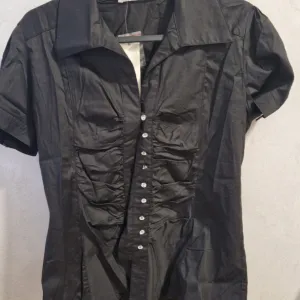 Košulja sa detaljima XS/S