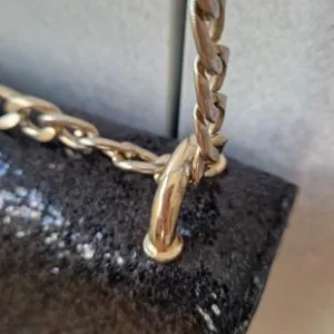 Stradivarius torbica sa šljokicama