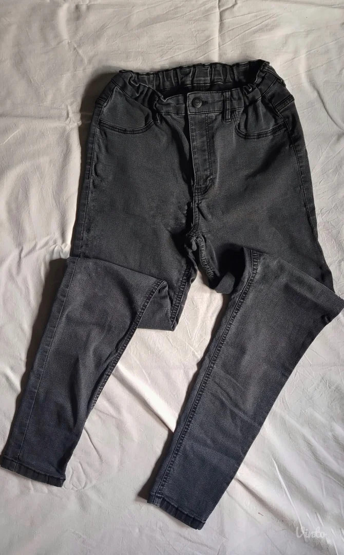 Sinsay crne farmerke/pantalone