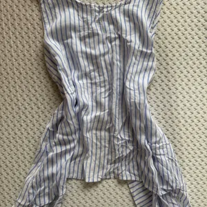 Majica, gola ledja, lepesava