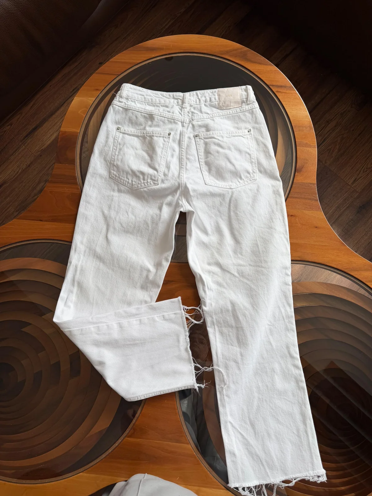 Zara bele farmerke 38
