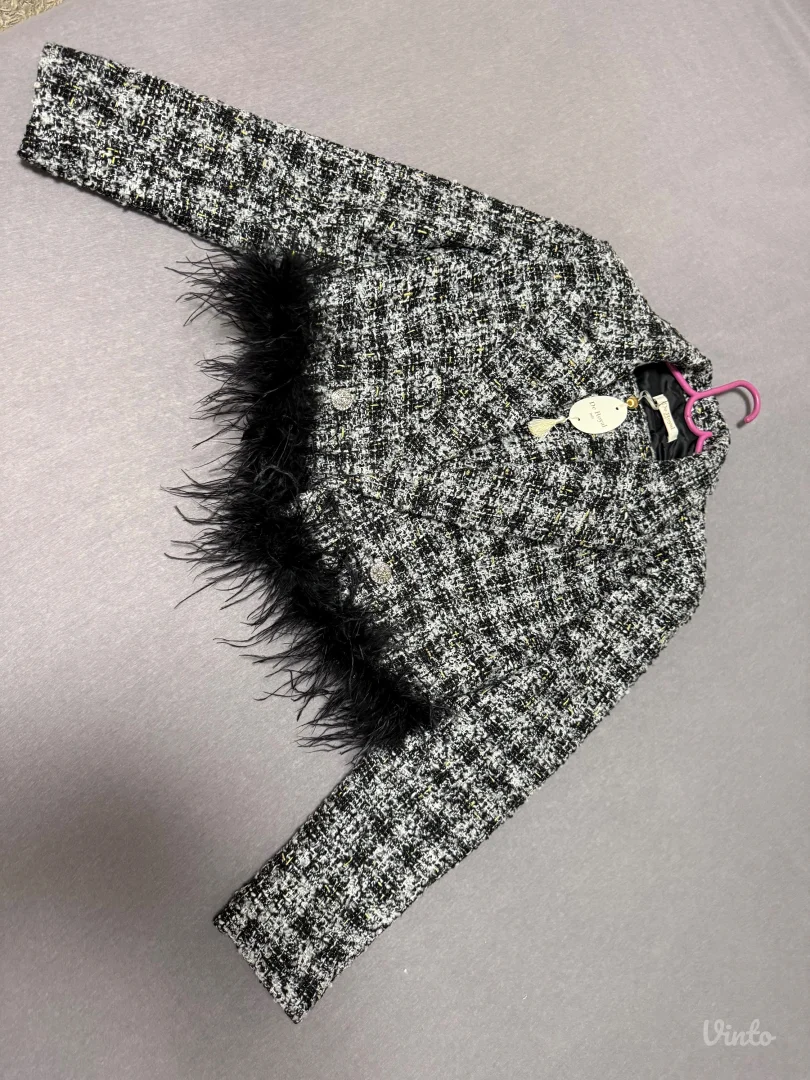 Komplet od tvida - suknja i sako