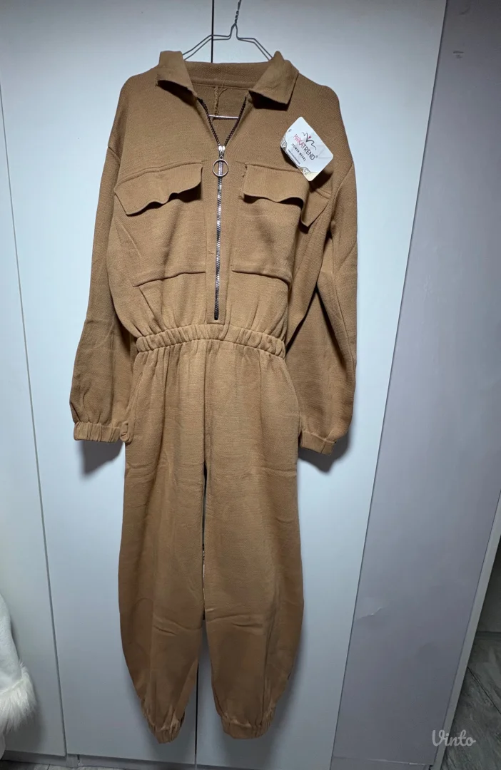 Trikotažni kombinezon