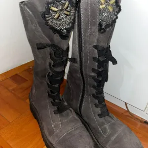 Ženske duboke čizme