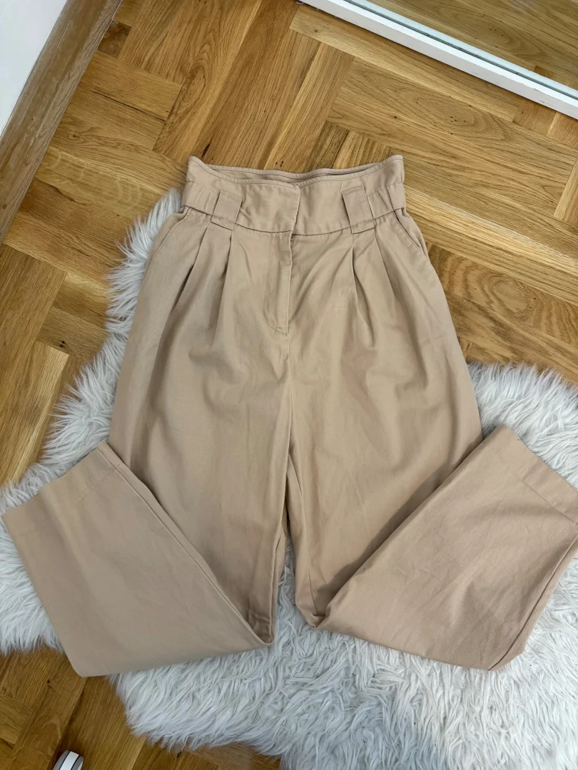 H&M keper pantalone