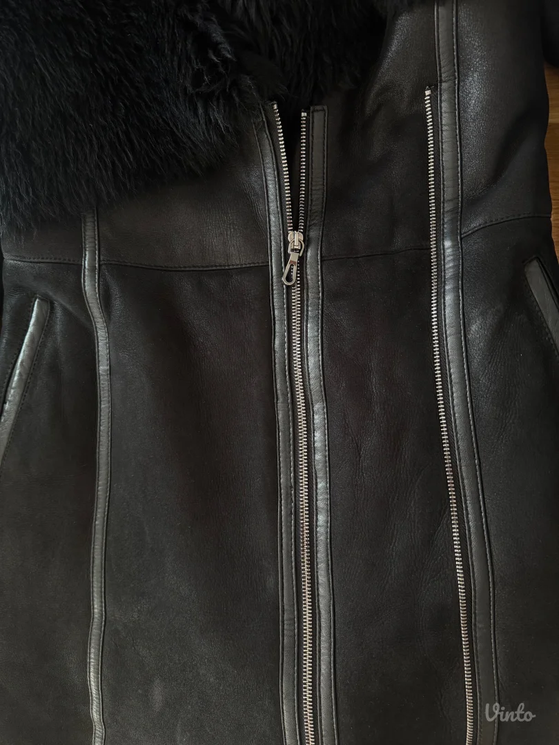 Crni monton prava koza i krzno