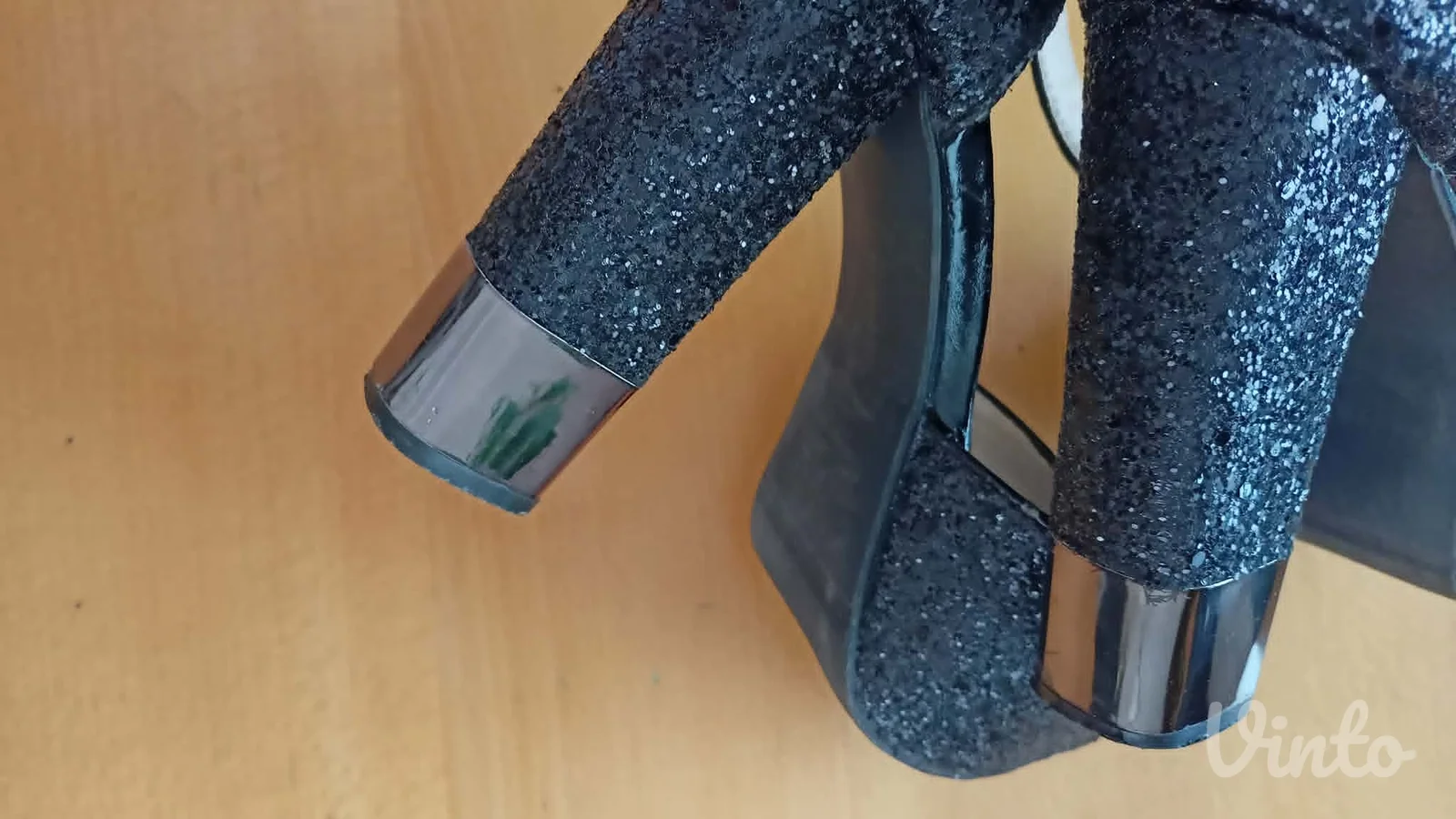 štras tamno sive sandale br.39 štikle visine 12cm