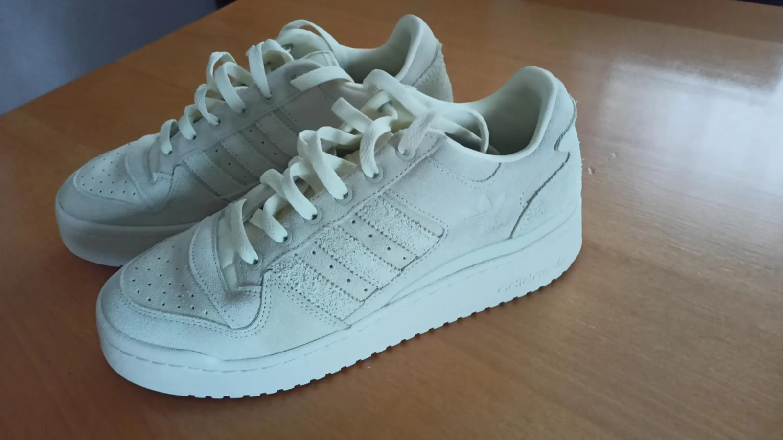 nove original Adidas patike br.42 Bold Stripes W