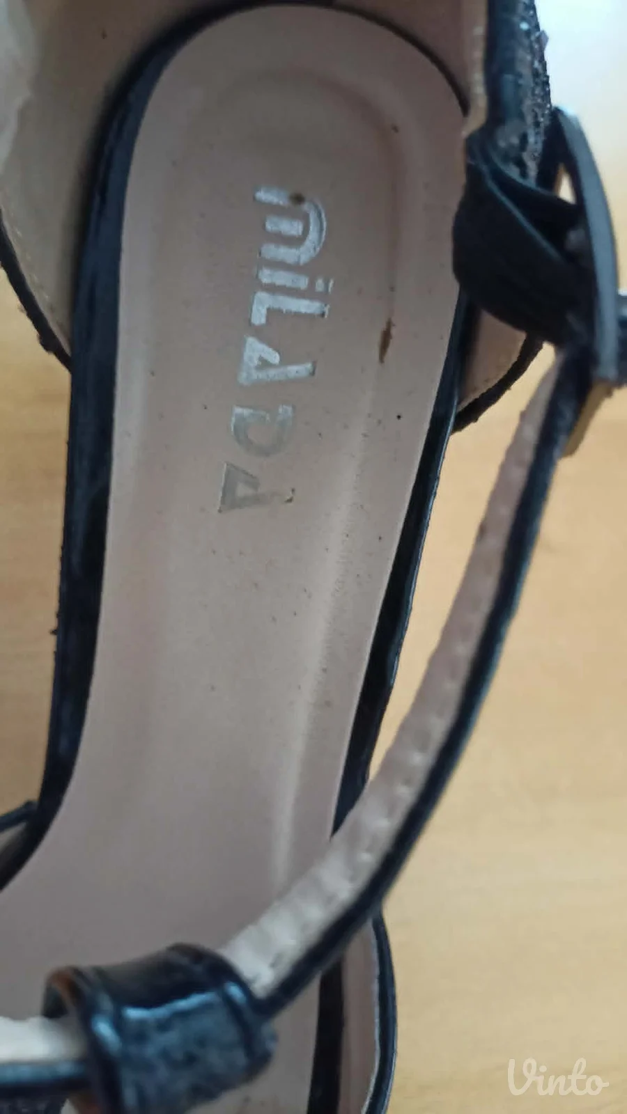 štras tamno sive sandale br.39 štikle visine 12cm