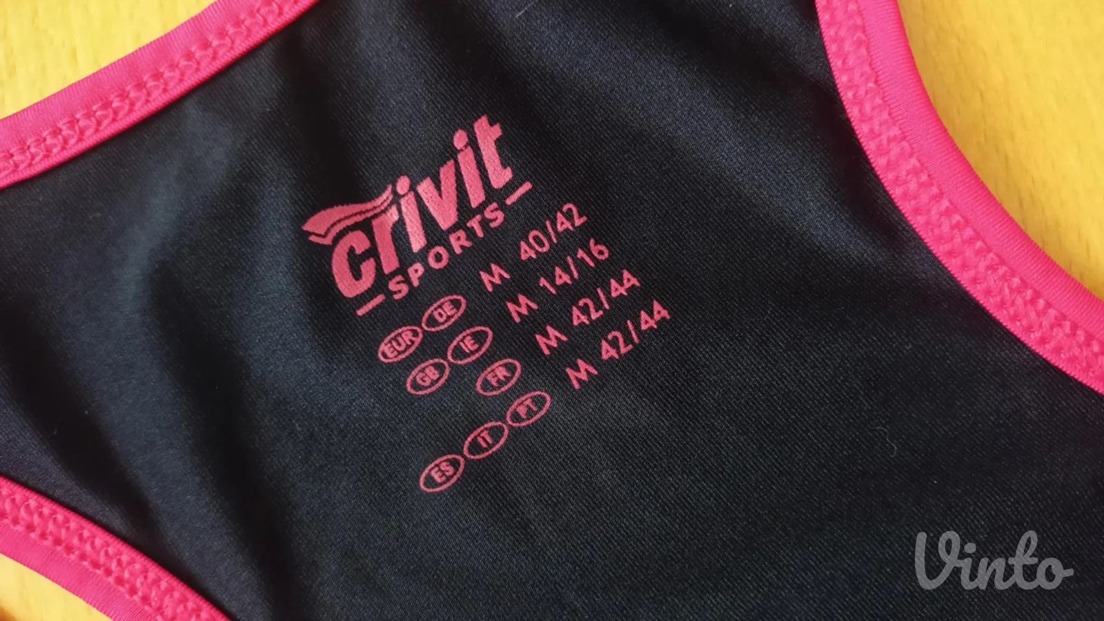 nova sportskog modela Cirvit majica vel.40/42