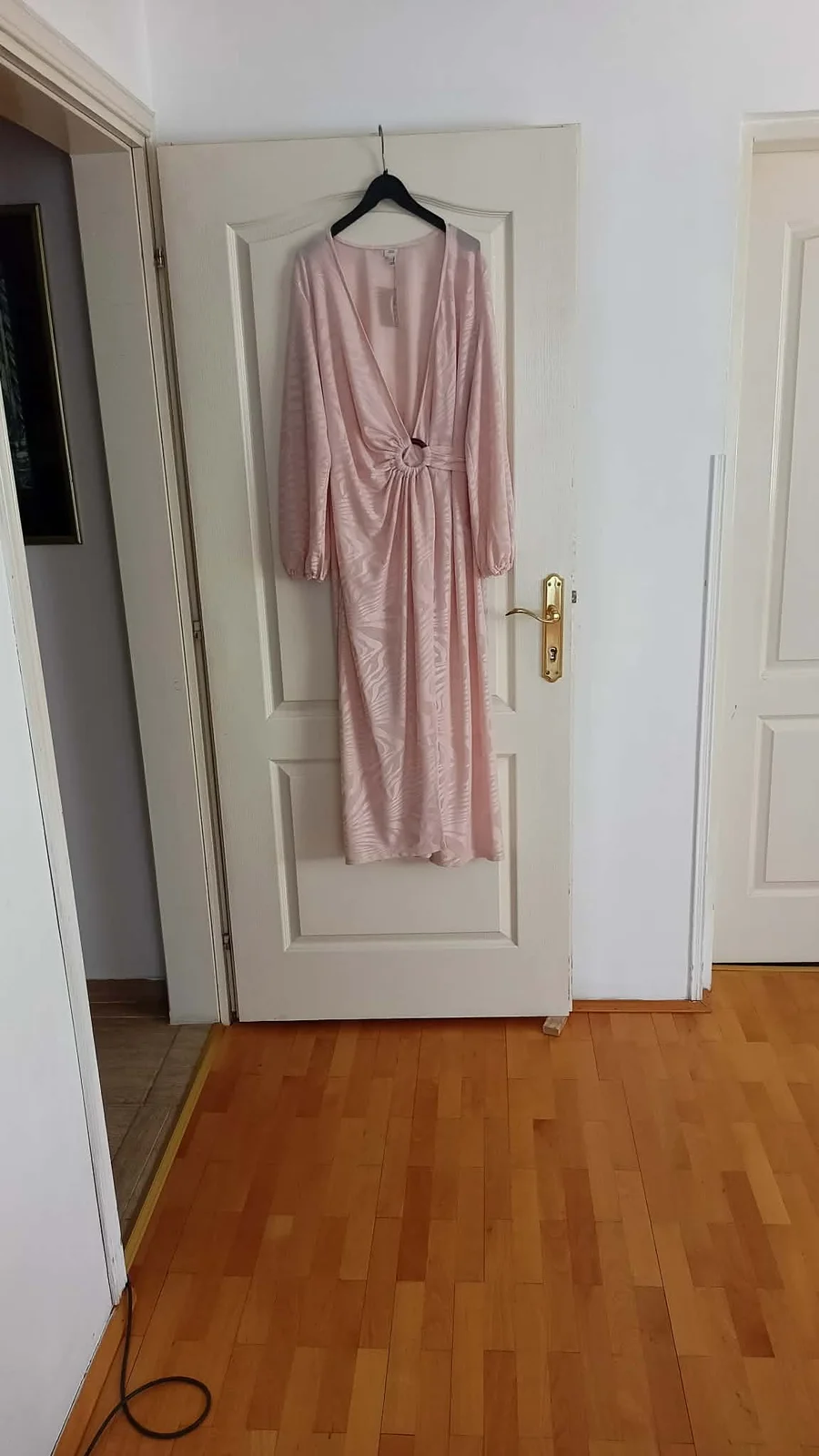 nova sa etiketom preudobna haljina brenda River Island vel.42