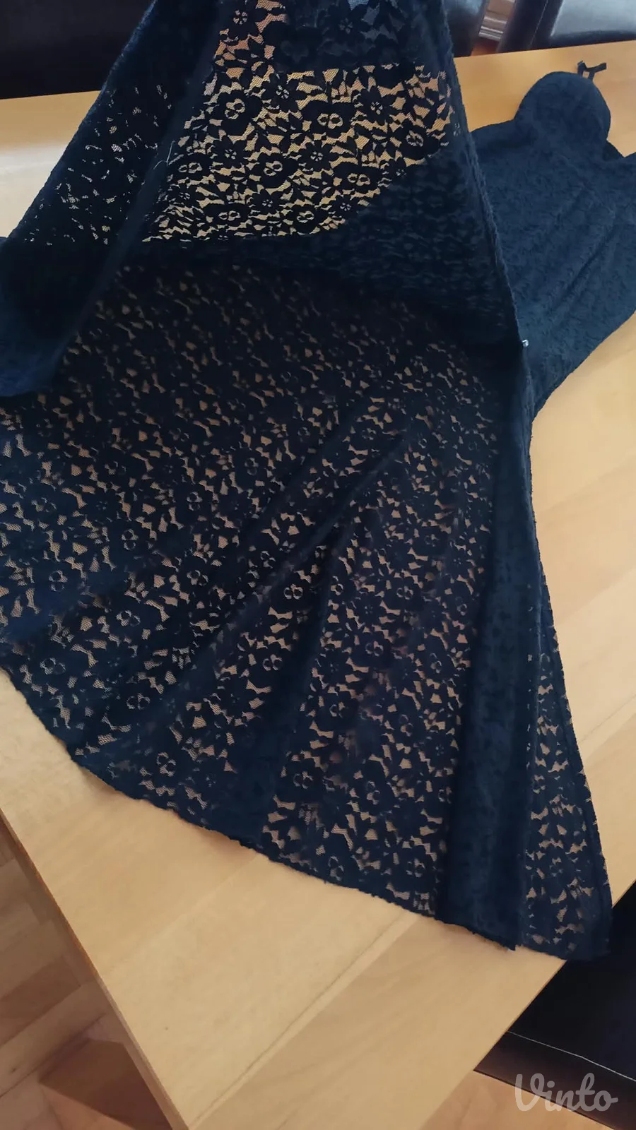 duga čipka haljina crne boje vel.S..tkz sirena model