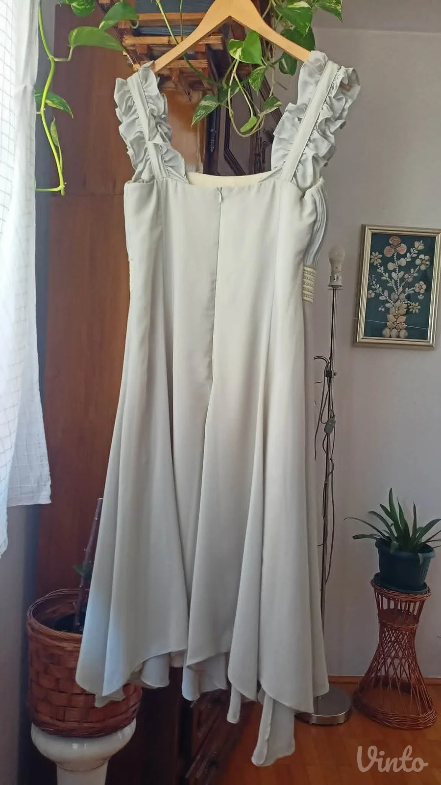 prelepa svečanija haljina vel.L