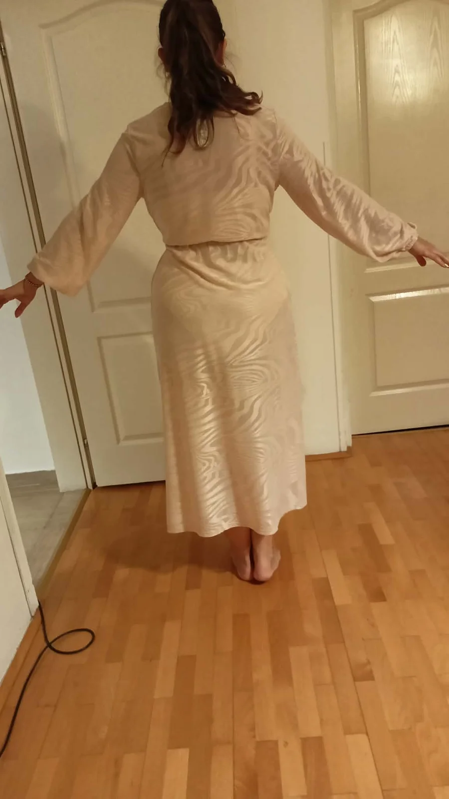 nova sa etiketom preudobna haljina brenda River Island vel.42