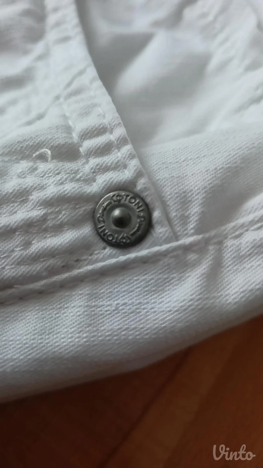 bele boje kao nove farmerice vel.48