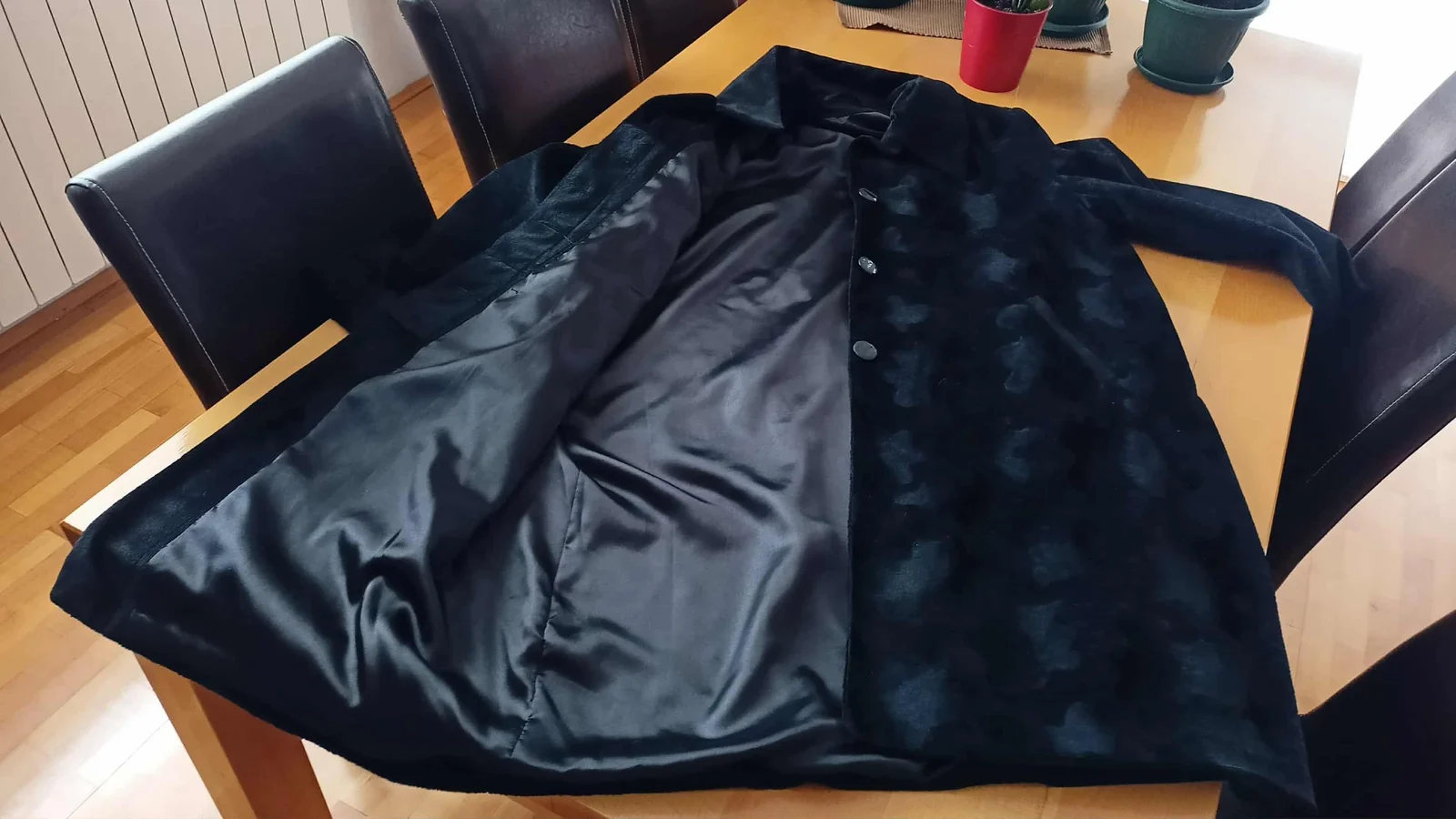 nova duža jakna / bundica 4xl crne boje..moderno..prelepa