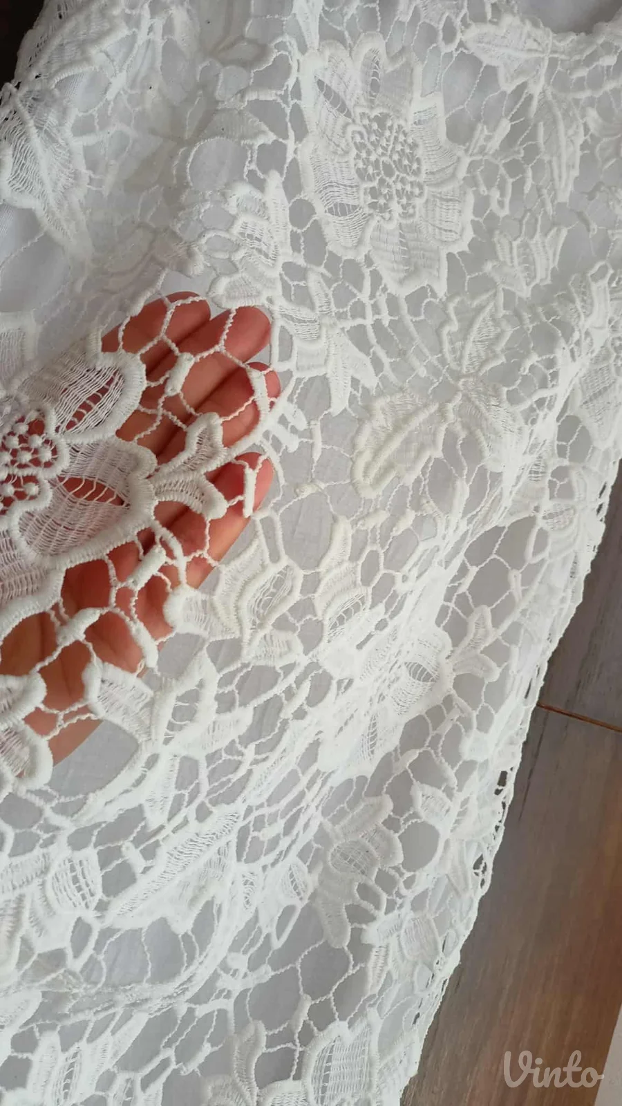 dvoslojna čipka predivna tunika bele boje L/XL
