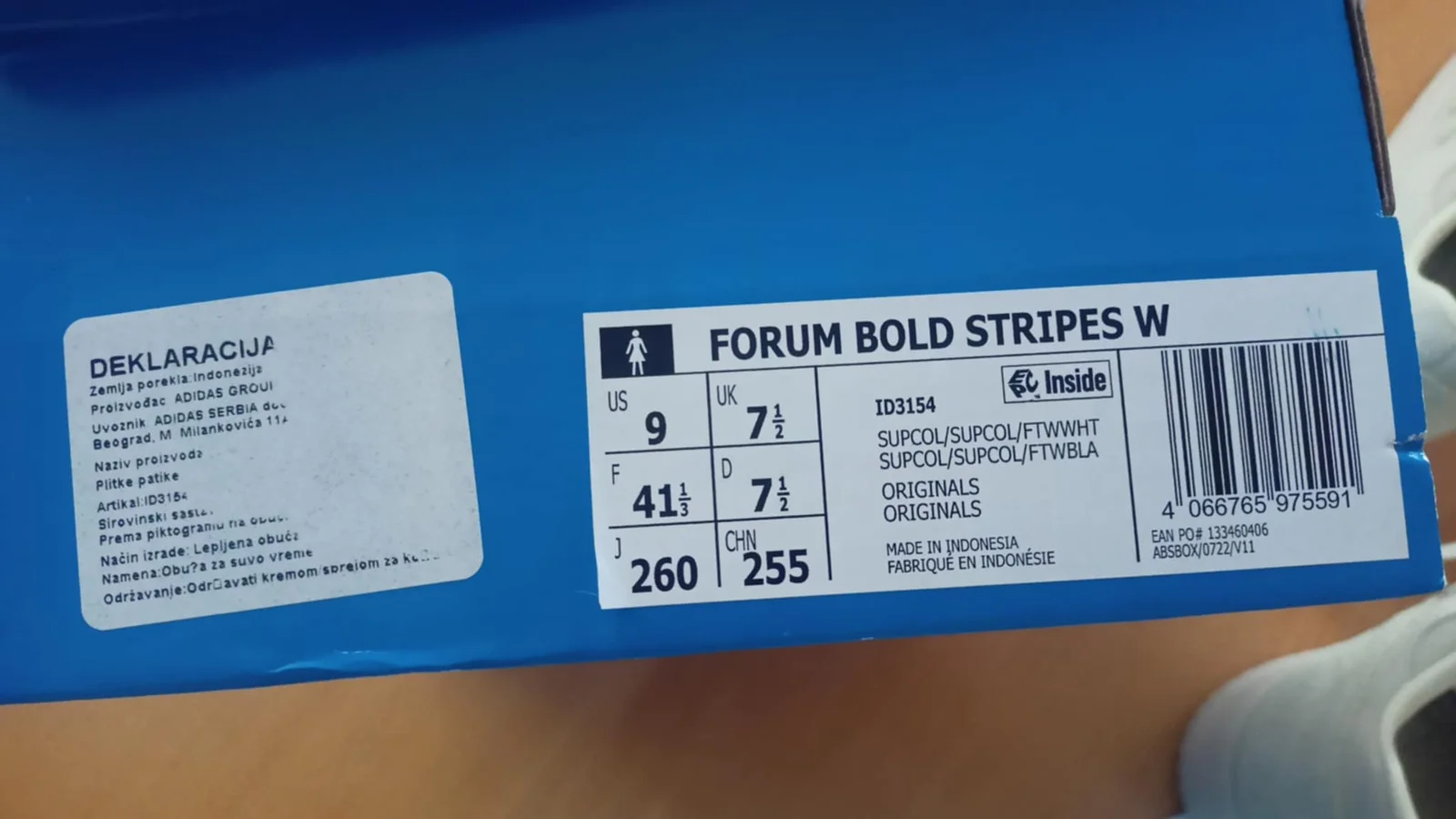 nove original Adidas patike br.42 Bold Stripes W