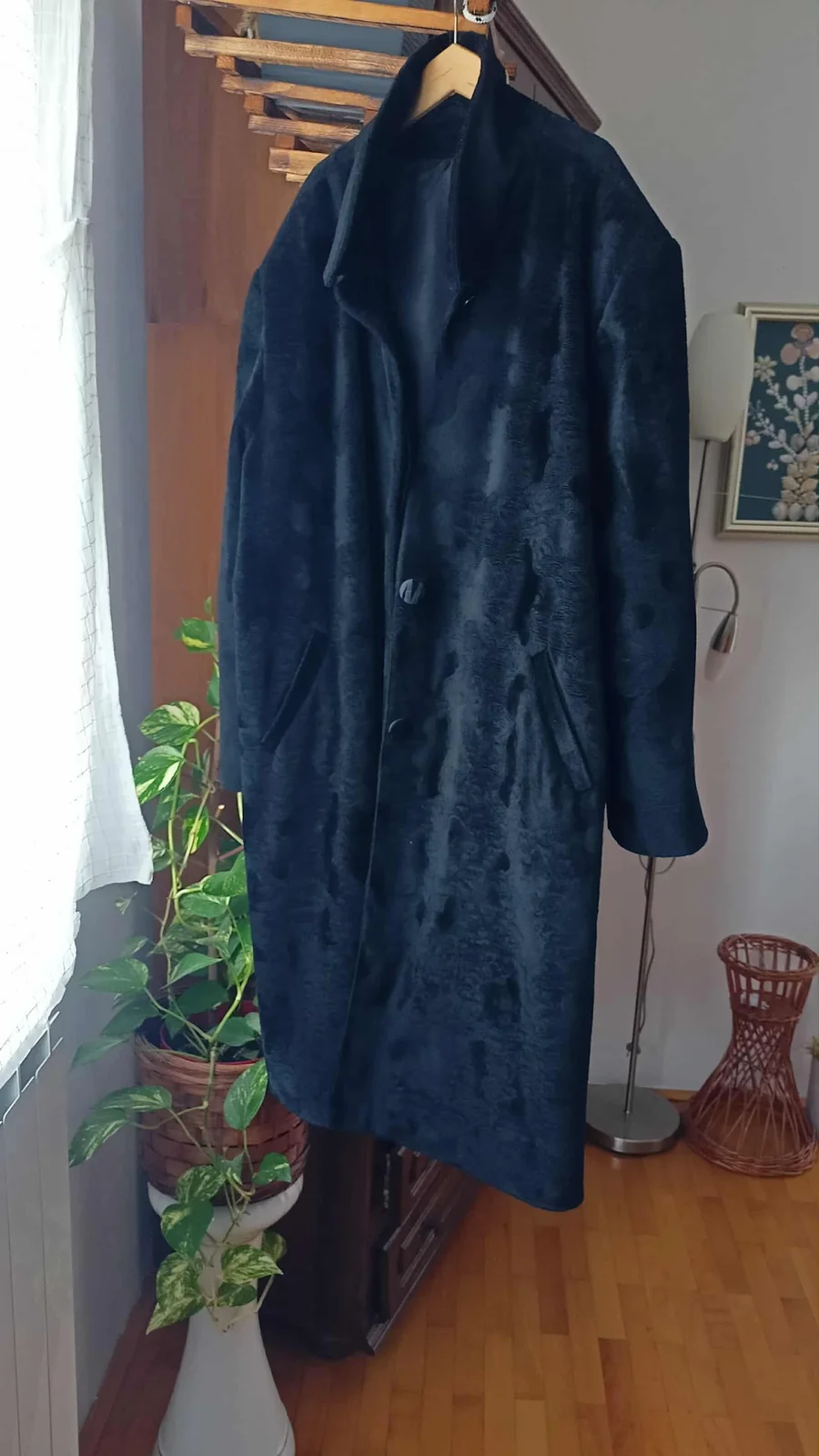 nova duža jakna / bundica 4xl crne boje..moderno..prelepa