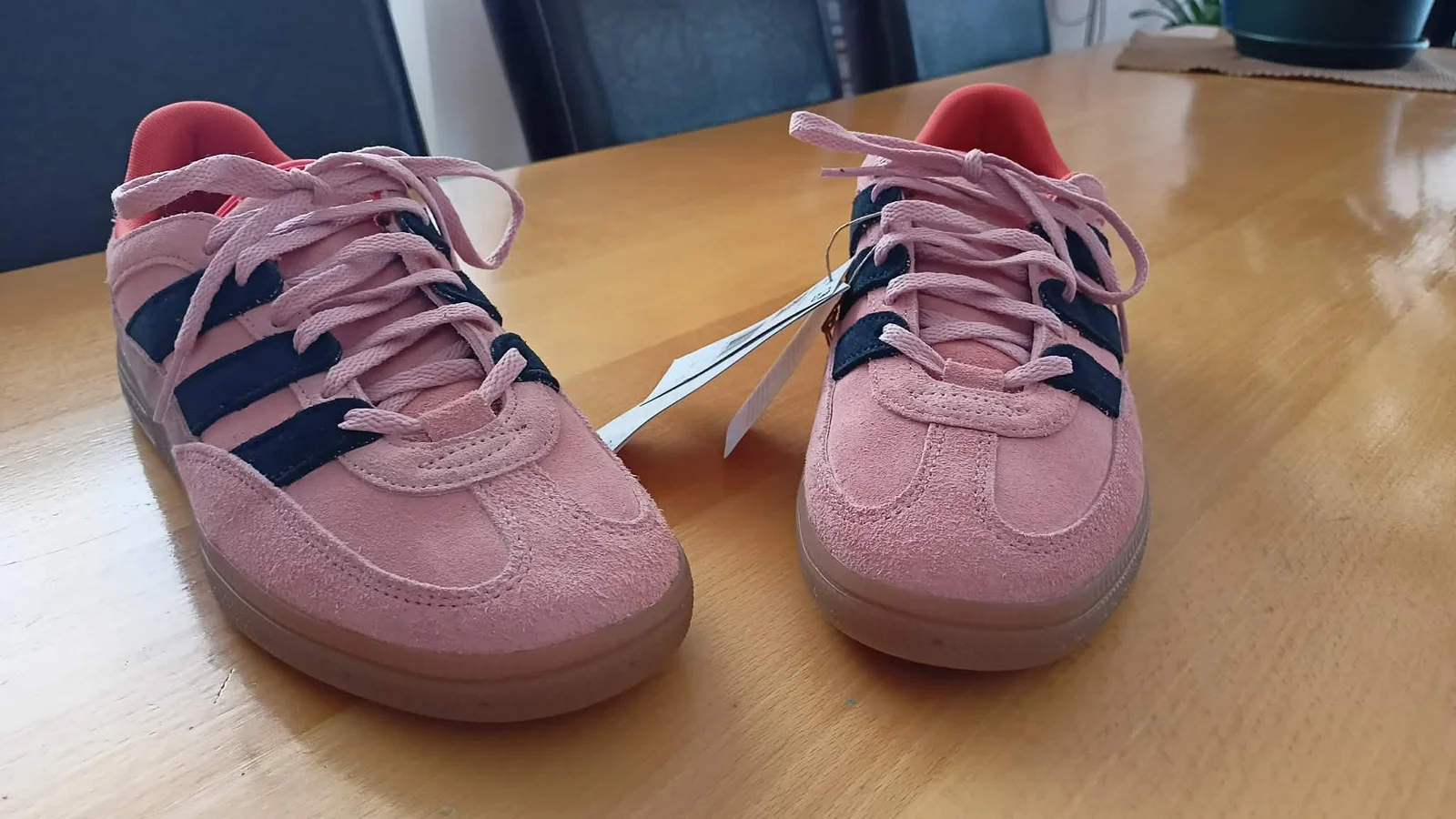 nove original sa etiketom Adidas patike br.41+1/3 HANDBALL SPEZIAL ST W