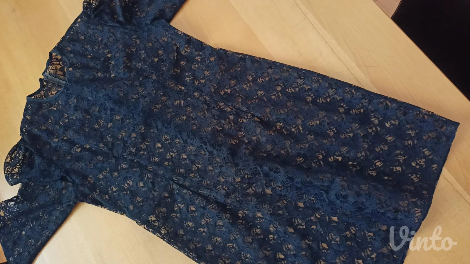 haljina kompletna od čipke..za preko garderobe,morske kombinacije i sl.M/L