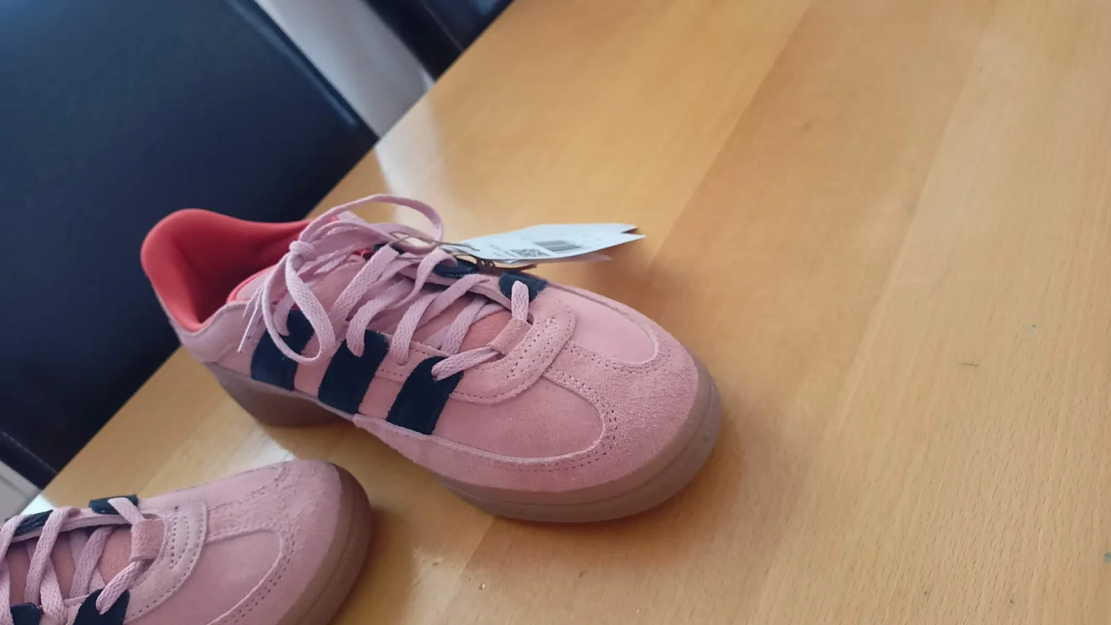 nove original sa etiketom Adidas patike br.41+1/3 HANDBALL SPEZIAL ST W