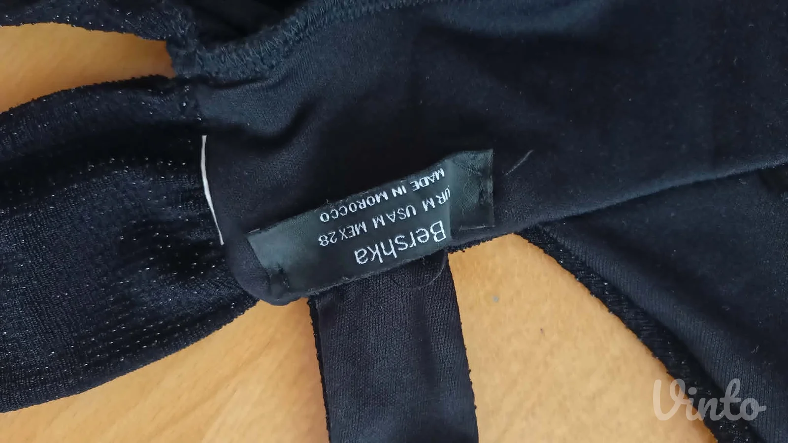 modni elastičan korset Bershka sa ciekonima..kao nov