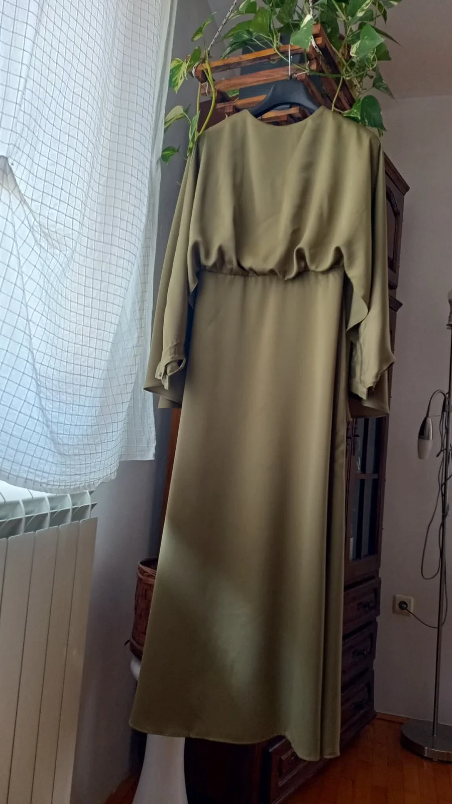 nova duga savršena haljina sa preklop puf rukavima vel.36/38
