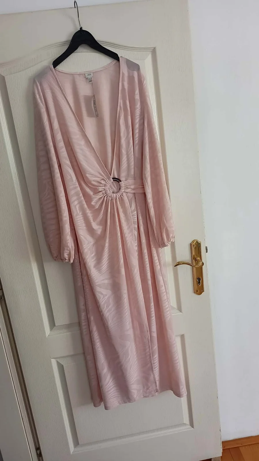 nova sa etiketom preudobna haljina brenda River Island vel.42