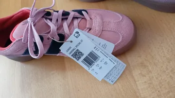 nove original sa etiketom Adidas patike br.41+1/3 HANDBALL SPEZIAL ST W