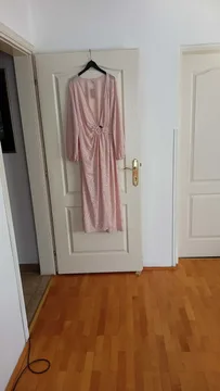 nova sa etiketom preudobna haljina brenda River Island vel.42