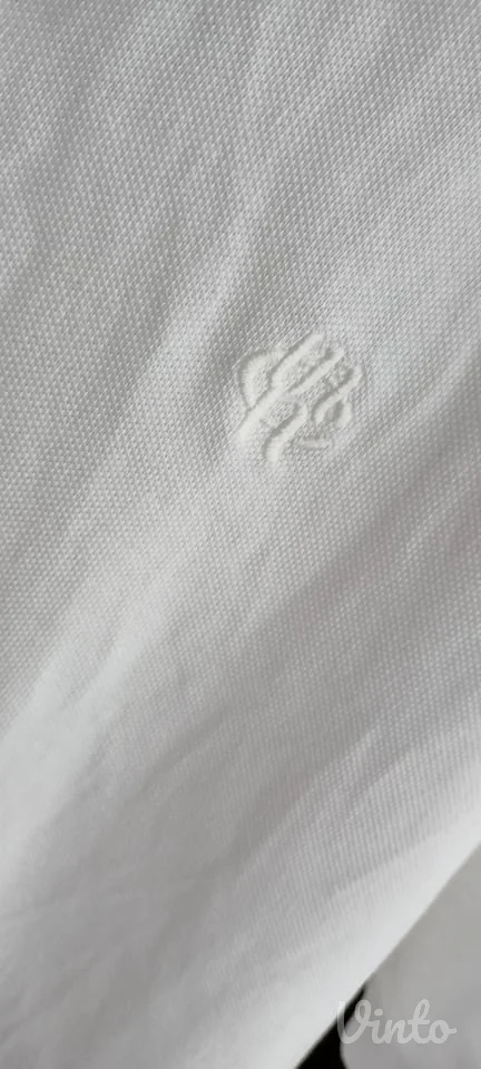 nova kvalitetna bele boje majica vel.3xl