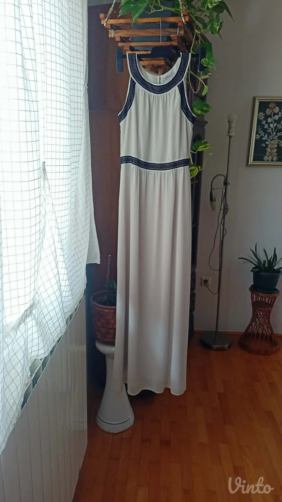 nova,duga HM haljina vel.36..predivnaaa